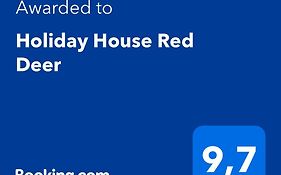 Holiday House Red Deer